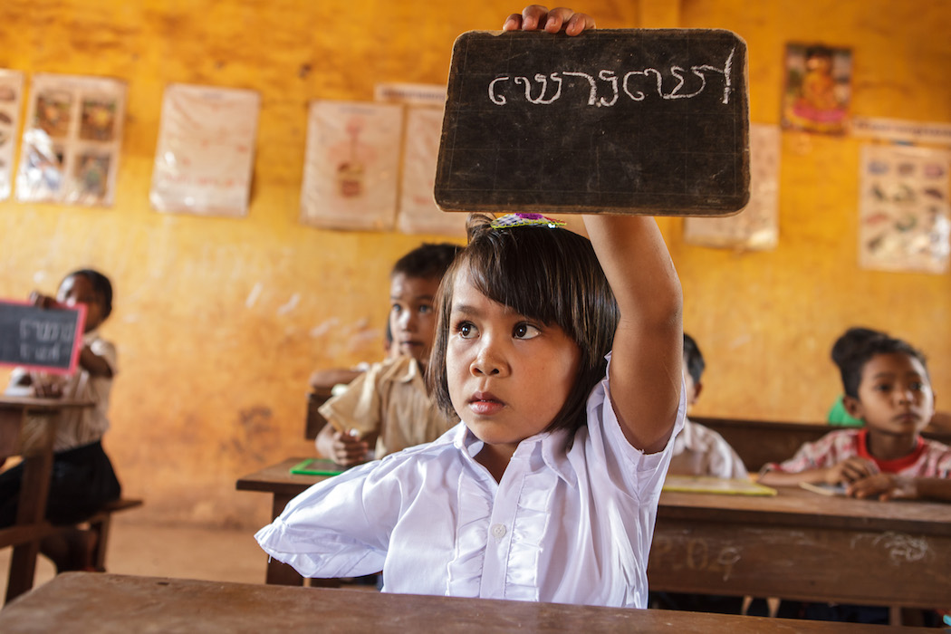 Kind mit Behinderung in Asien in Schule