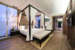 Komfortable Jacuzzi Pool Suite im Hotel The Sarojin Thailand