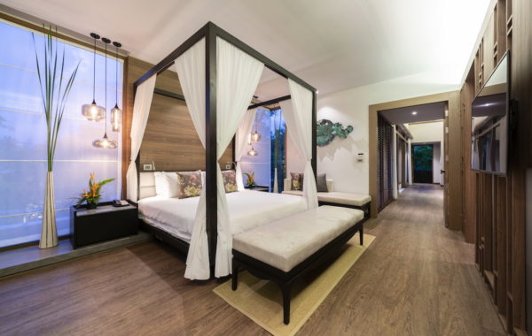 Komfortable Jacuzzi Pool Suite im Hotel The Sarojin Thailand