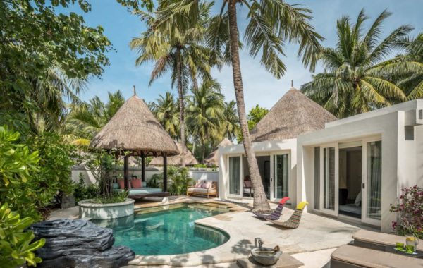 Villa mit Pool im Four Seasons Kuda Huraa