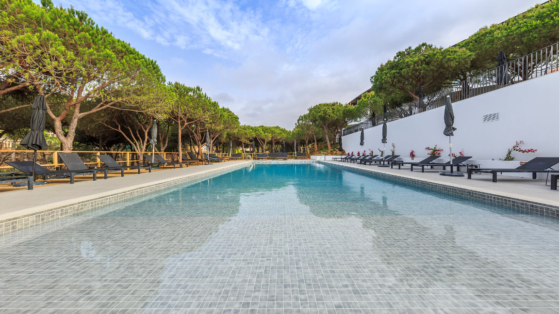 Pool Hotel Praia Verde, Algarve, Portugal