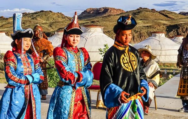 Jurten-Camps und Kloster in der Mongolei entdecken - jetzt buchen für 2025