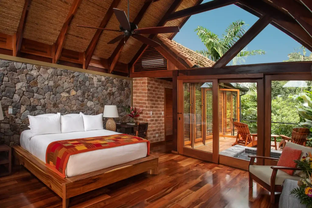 Eine Canyon Casita King des Amor Arenal in Costa Rica, individuell buchbar bei Fenners Reisen.
