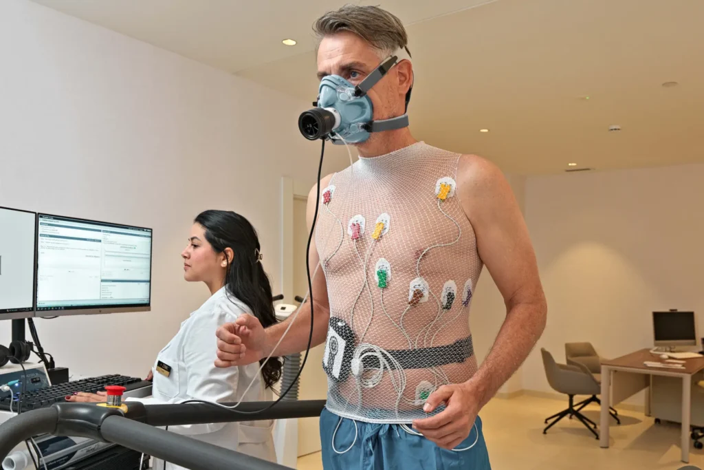 Gesundheits-Screening in der ZEM Wellness Clinic Altea. Buchen Sie Ihren maßgeschneiderten Gesundheitsurlaub in Spanien bei Fenners Reisen.